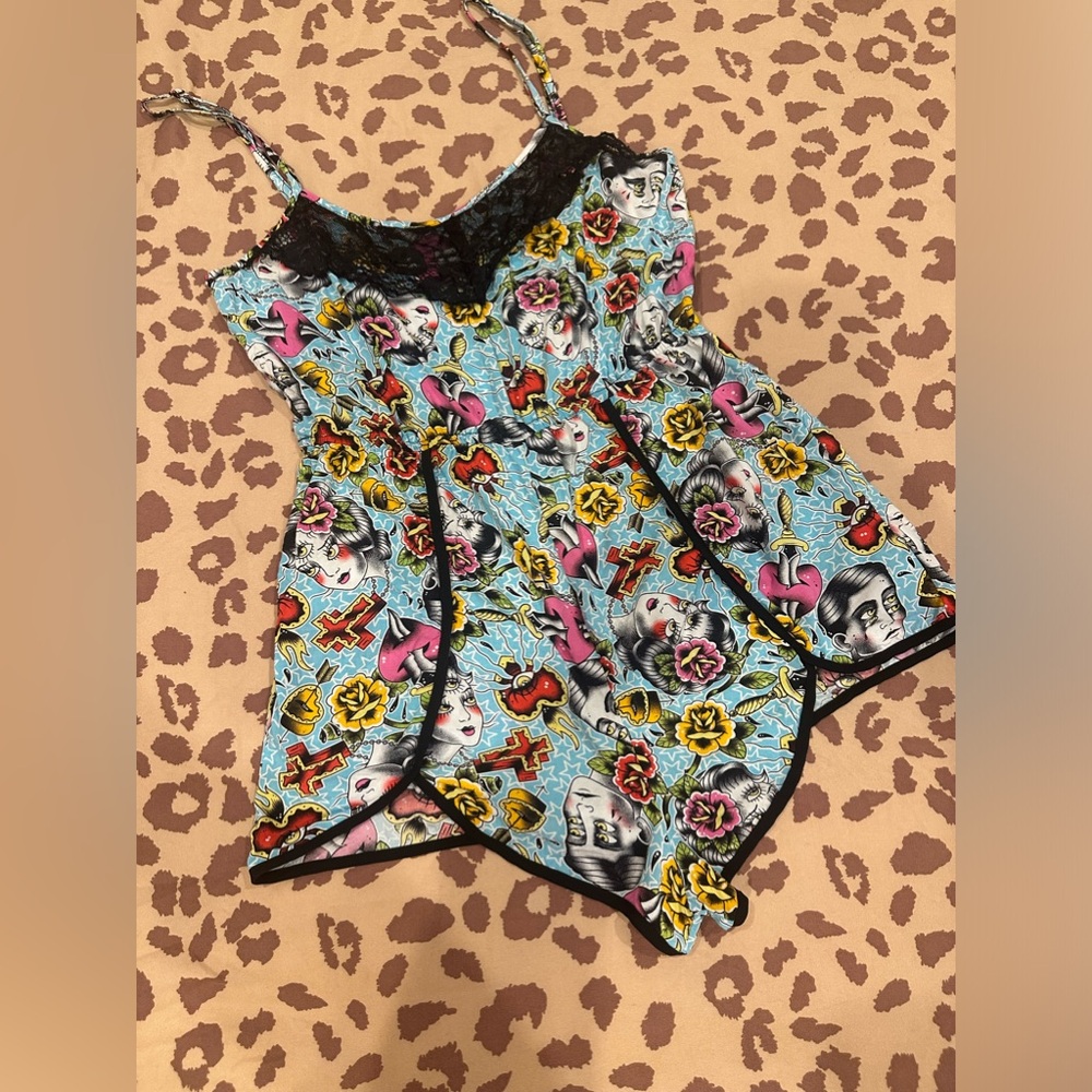 Iron Fist star crossed romper ( size small ) - Picture 8 of 17